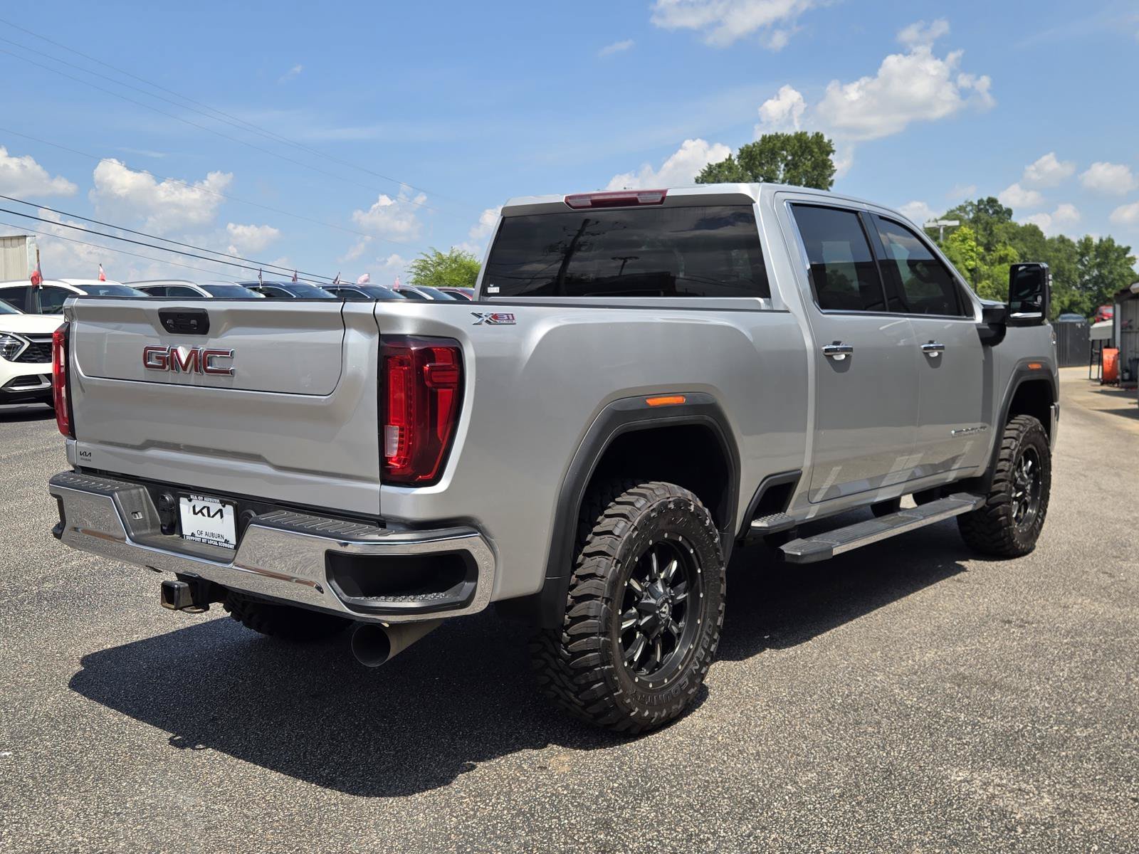 Used 2022 Quicksilver Metallic GMC SLT image 6