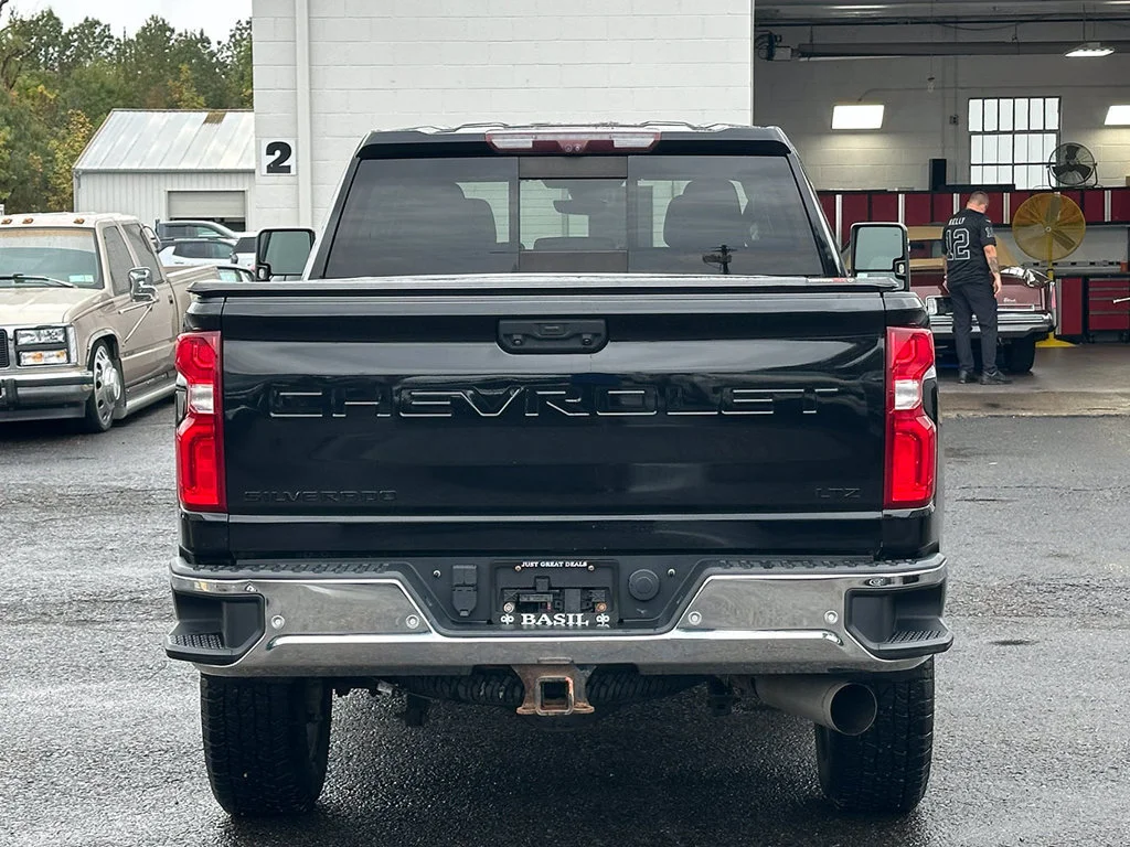 Used 2020 BLACK Chevrolet LTZ image 13