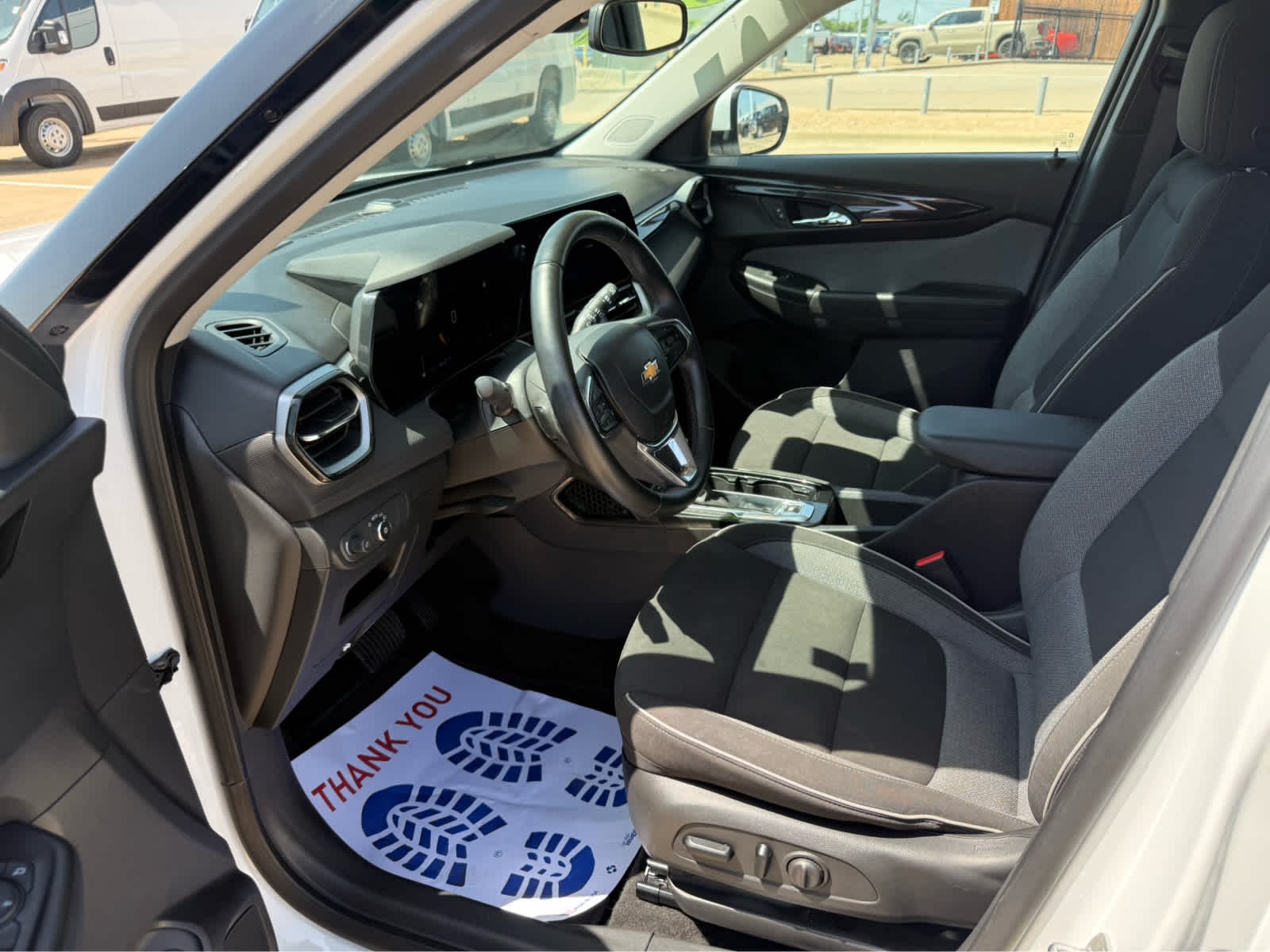Used 2024 Summit White Chevrolet LT image 15
