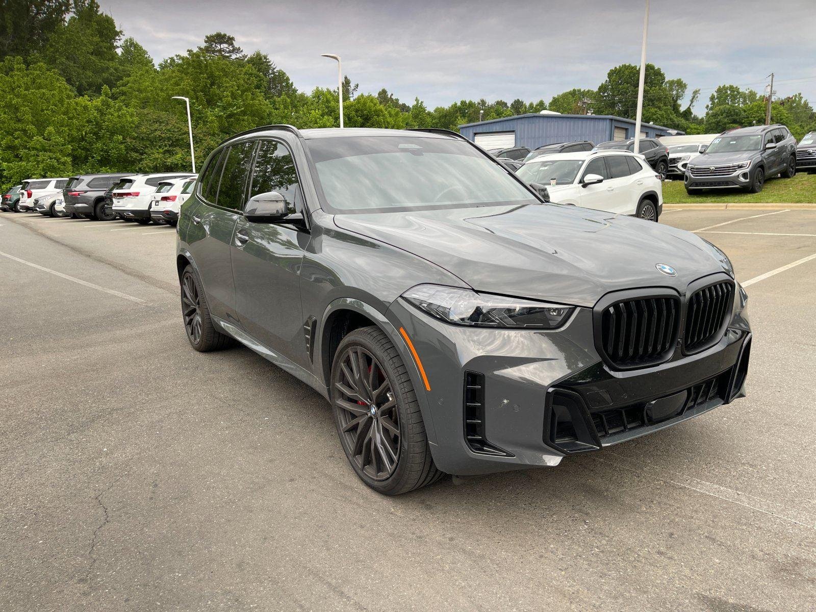 Used 2026 Dravit Grey Metallic BMW xDrive40i image 7