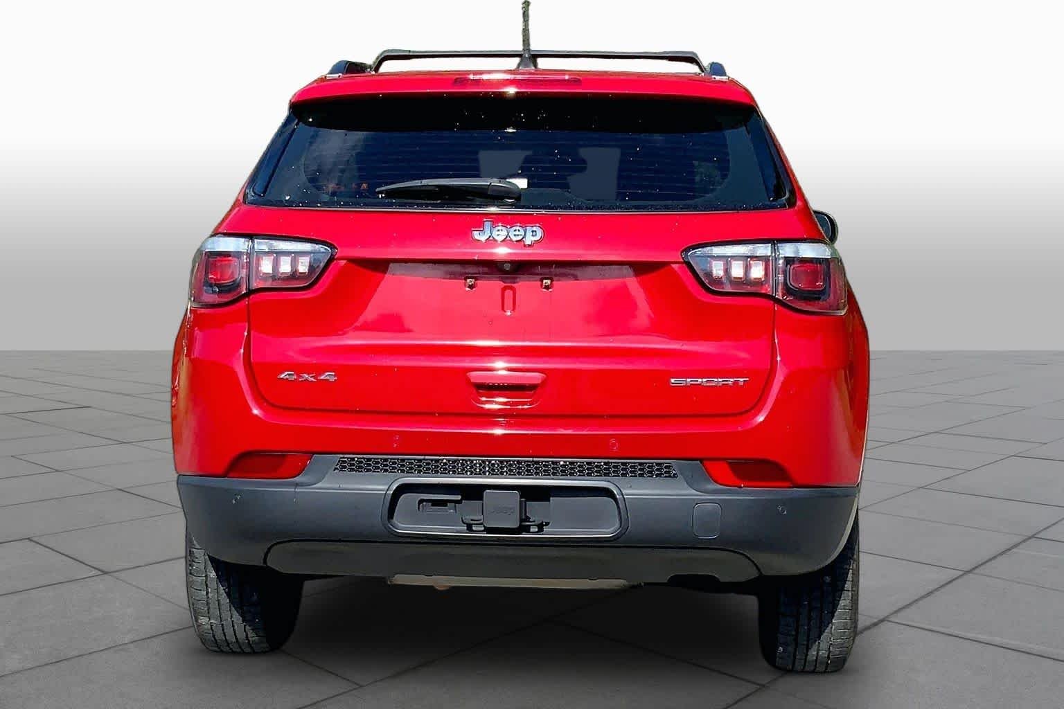 Used 2019 Redline Pearlcoat Jeep Sport image 5