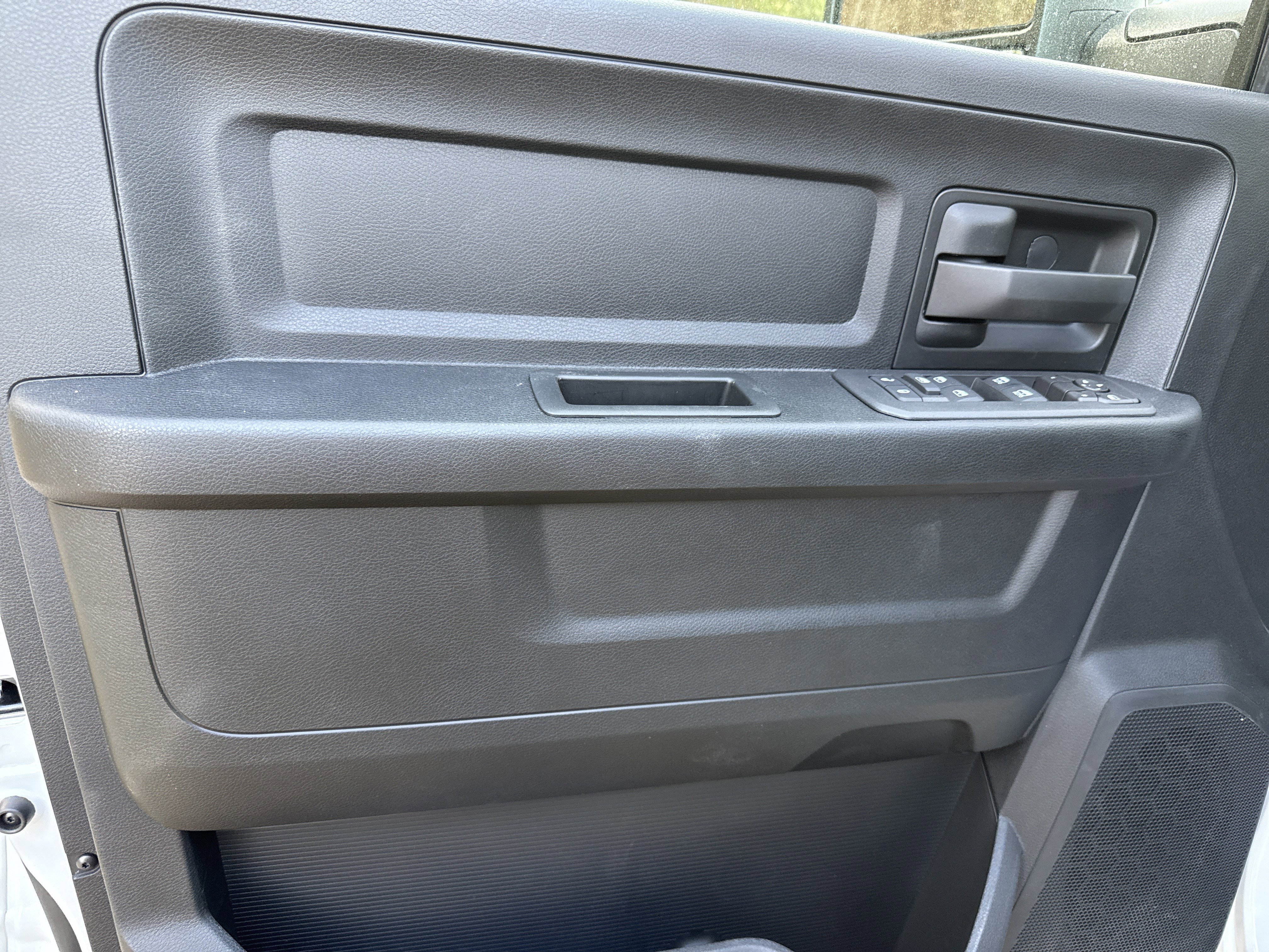 New 2026 Bright White Clearcoat RAM Tradesman image 10