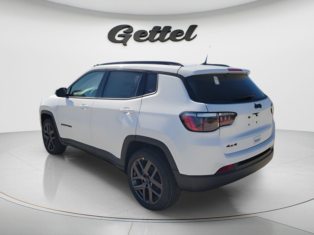 New 2026 Bright White Clear-Coat Exterior Paint Jeep Latitude image 6