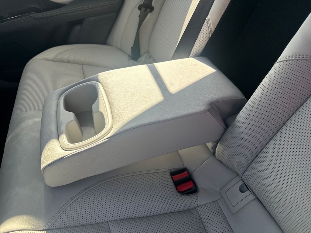 2026 Toyota Camry XLE - Photo 34