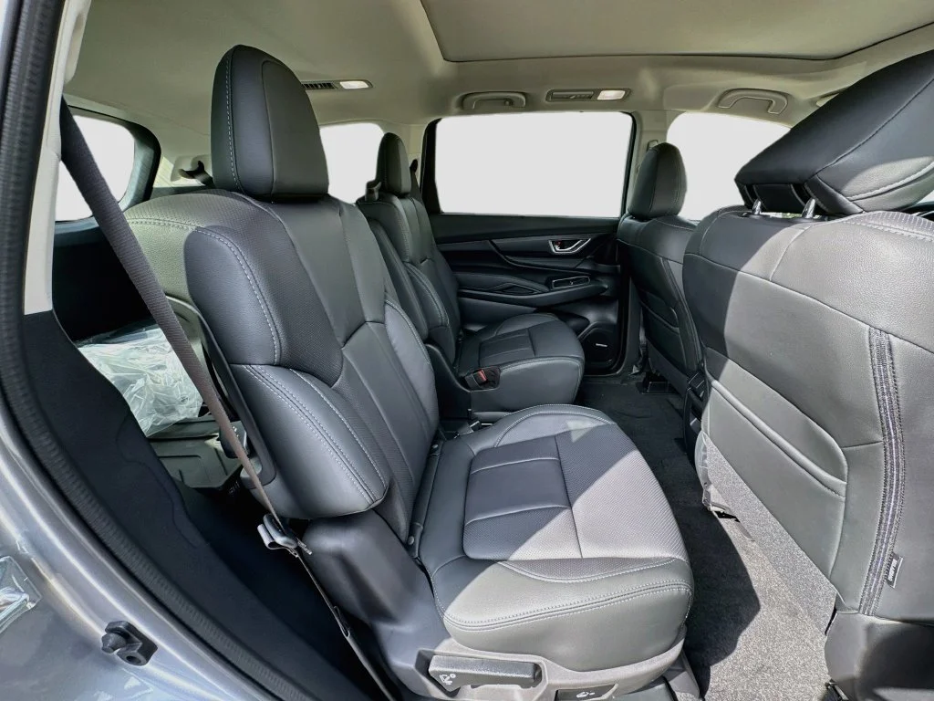 New 2027 Silver Subaru Limited image 34