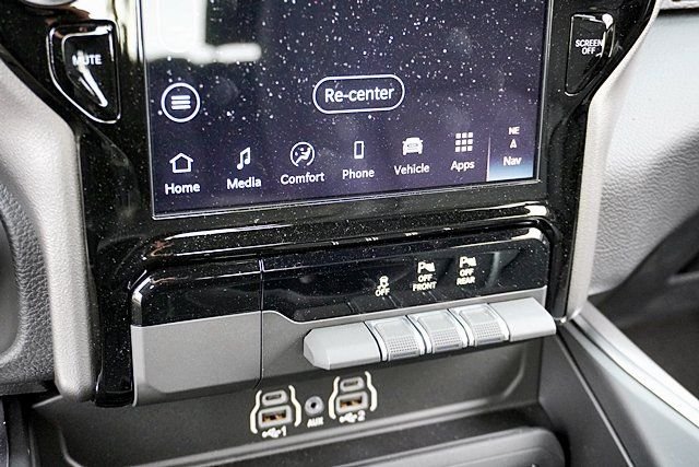 New 2026 Bright White Clear-Coat Exterior Paint RAM Big Horn/Lone Star image 35