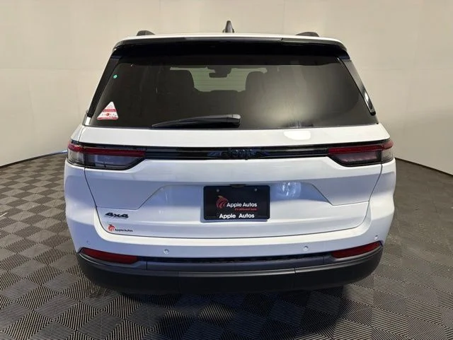 New 2026 White Jeep Altitude image 6