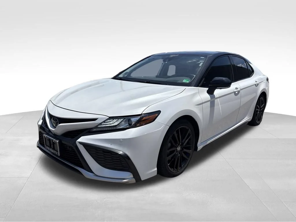 Used 2023 Beige Toyota XSE V6 image 3