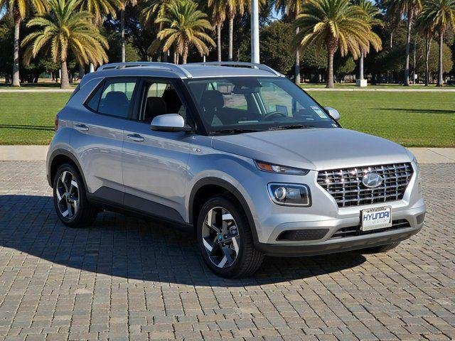 New 2026 Silver Hyundai SEL image 4