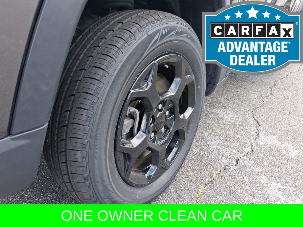 Used 2023 Gray Jeep Trailhawk image 5