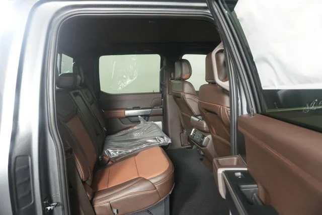 New 2026 Carbonized Gray Metallic Ford King Ranch® image 33