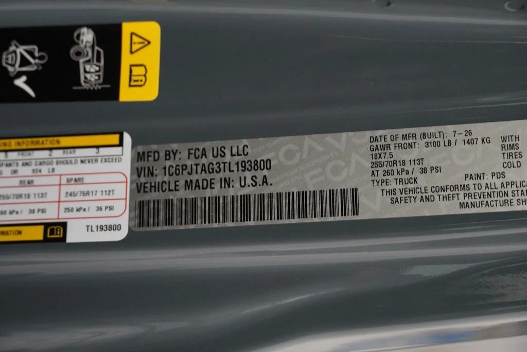 New 2026 Anvil Clear-Coat Exterior Paint Jeep Sahara image 40