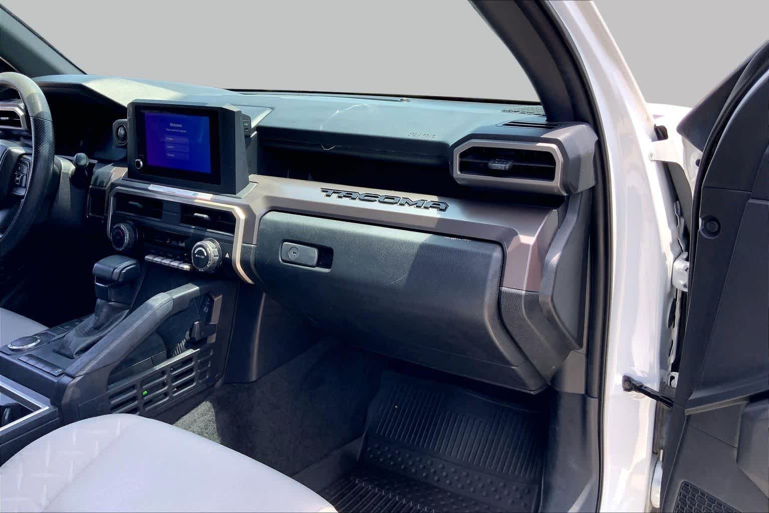 Used 2024 Ice Cap Toyota SR5 image 18