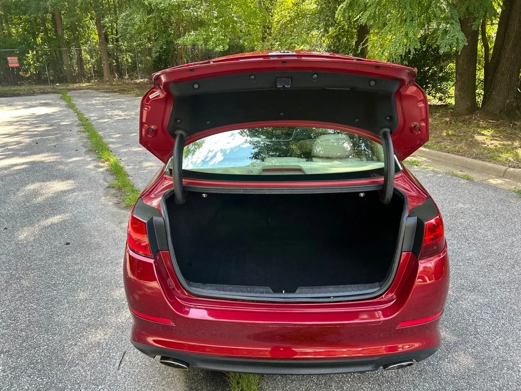 Used 2015 Red Kia EX image 31