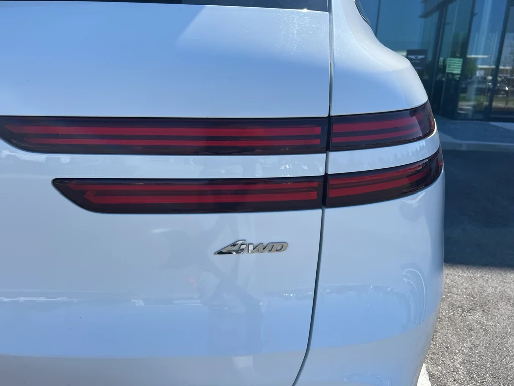 Used 2022 Uyuni White Genesis 2.5T image 18