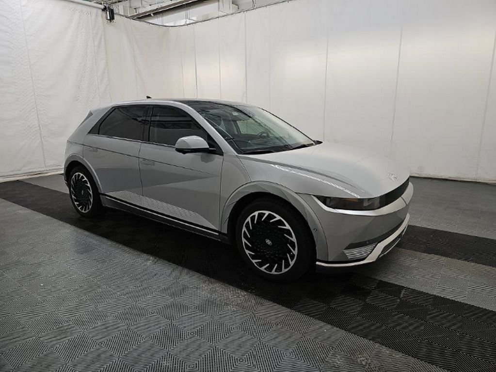 Used 2024 Gray Hyundai Limited image 3