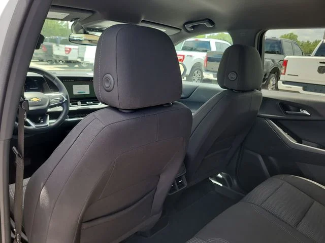 Used 2025 White Chevrolet LT image 12