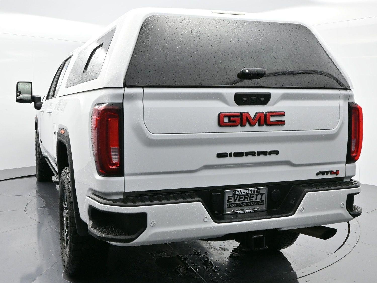 Used 2022 Summit White GMC AT4 image 6