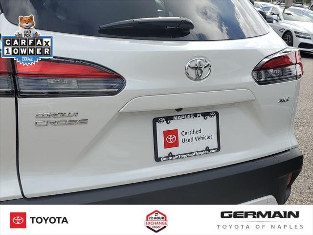 Certified Used 2025 WIND CHILL PEARL Toyota  image 17