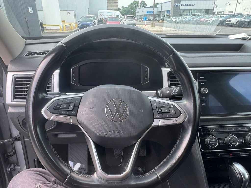 Used 2021 Silver Volkswagen 2.0T SEL image 12