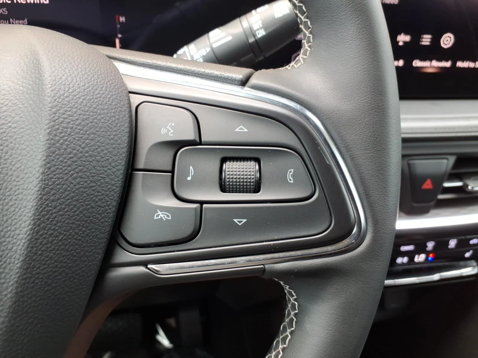 2024 Buick Encore GX Avenir - Photo 25