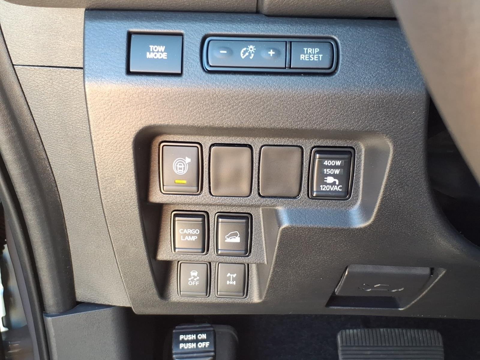 Used 2025 Boulder Gray Pearl Nissan PRO-4X image 15