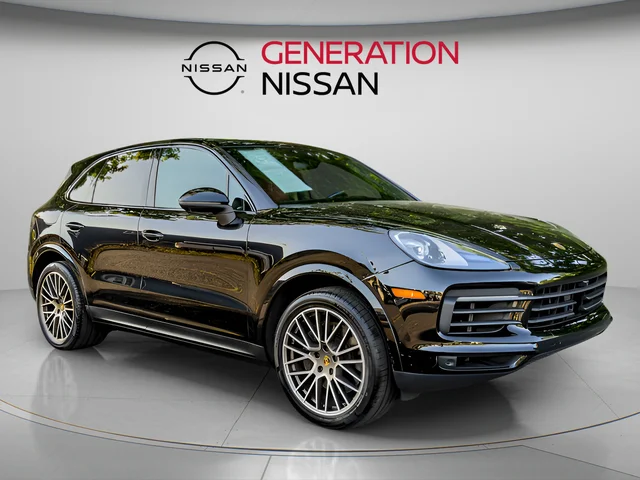 2023 Porsche Cayenne Platinum Edition's photo