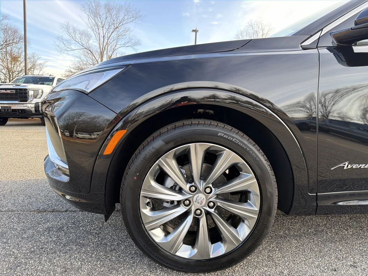 New 2026 Ebony Twilight Metallic Buick Avenir image 28