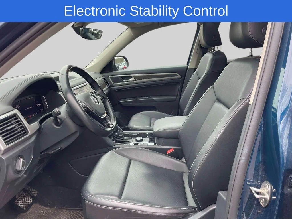 Used 2019 Blue Volkswagen SEL image 17