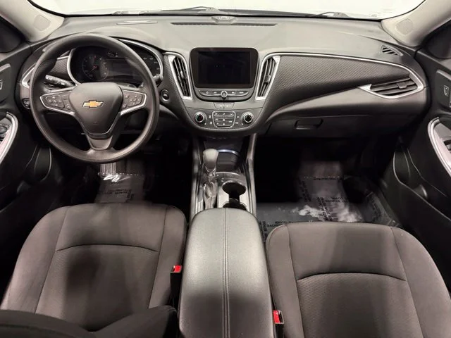 Used 2025 Gray Chevrolet LT image 31