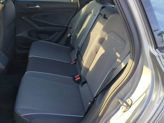 2025 Volkswagen Jetta Sport - Photo 16