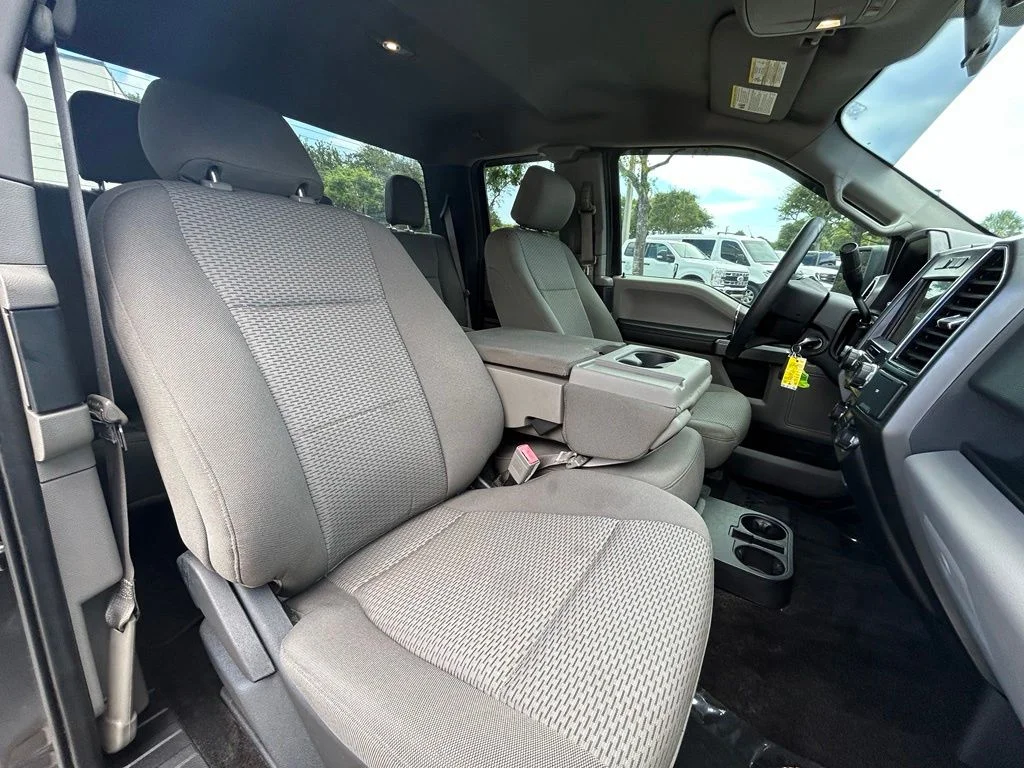 Used 2018 Magnetic Ford XLT image 28