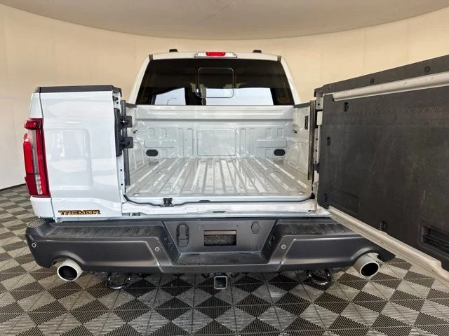 Used 2024 Gray Ford Tremor image 22