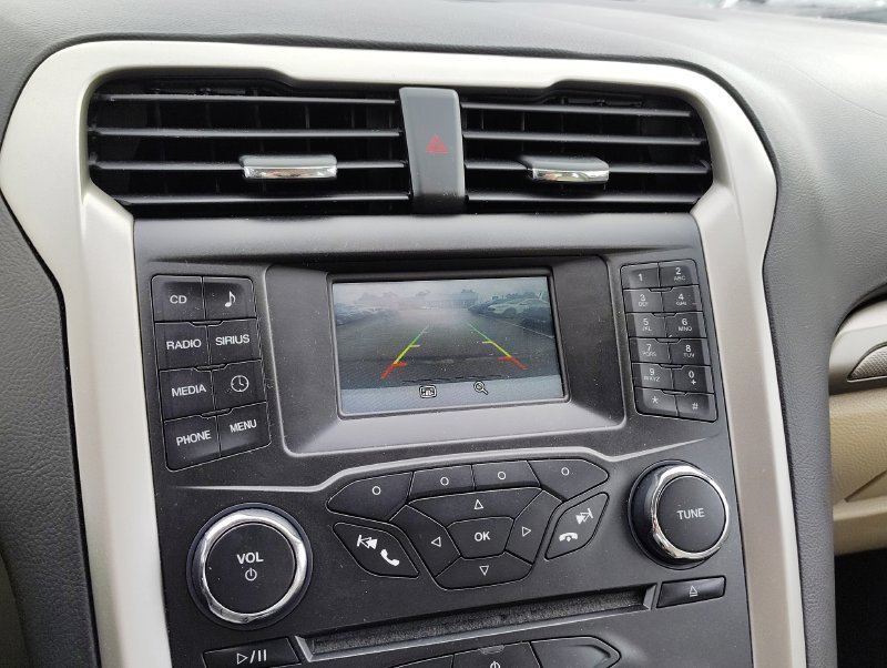 Used 2016 White Ford SE image 16