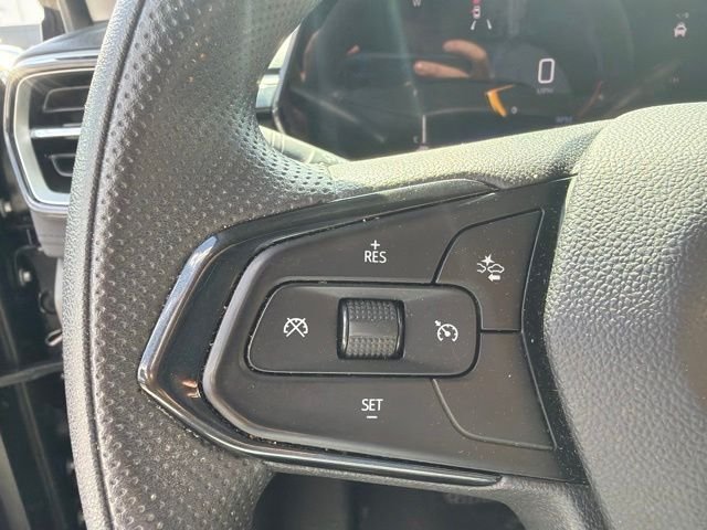 Used 2025 Black Chevrolet LT image 14