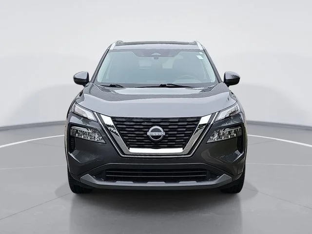Used 2023 Gray Nissan SV image 8