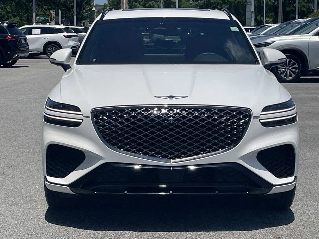 Used 2025 White Genesis 2.5T image 6
