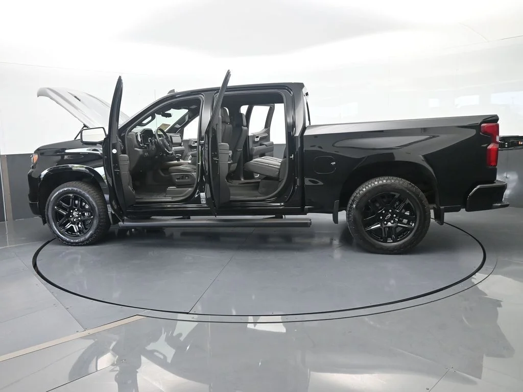 Used 2026 Black Chevrolet High Country image 83