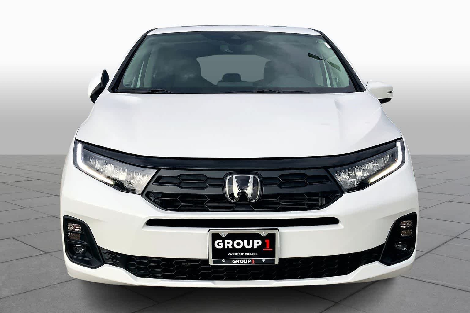 New 2026 Platinum White Pearl Honda EX-L image 3