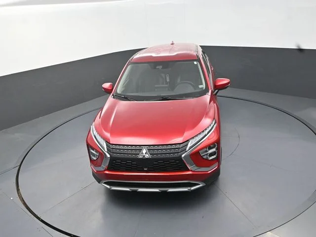 Used 2024  Mitsubishi SE image 12