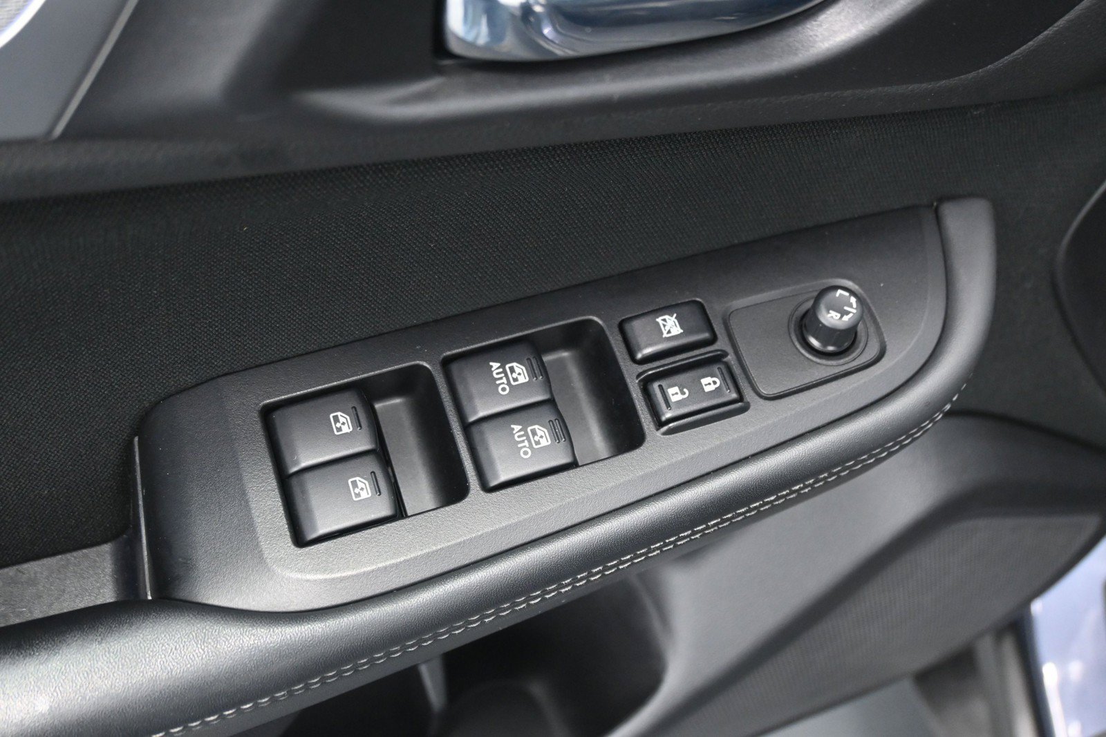 Used 2016 Carbide Gray Metallic Subaru 2.5i Premium image 21