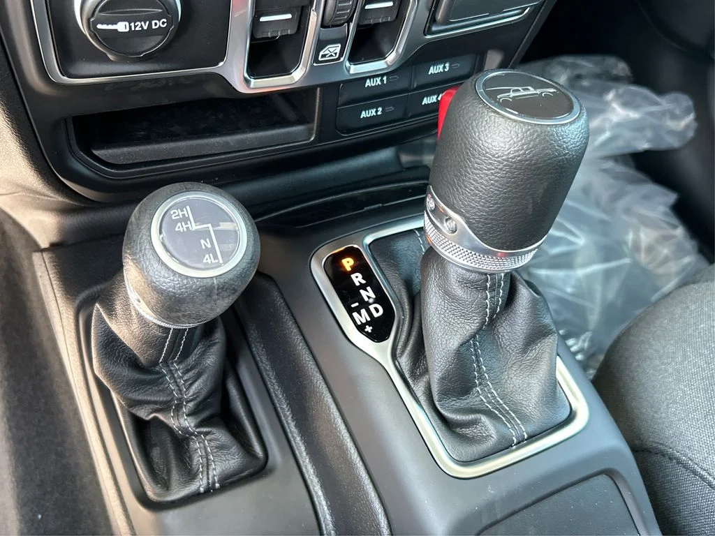 2025 Jeep Gladiator Sport S - Photo 37