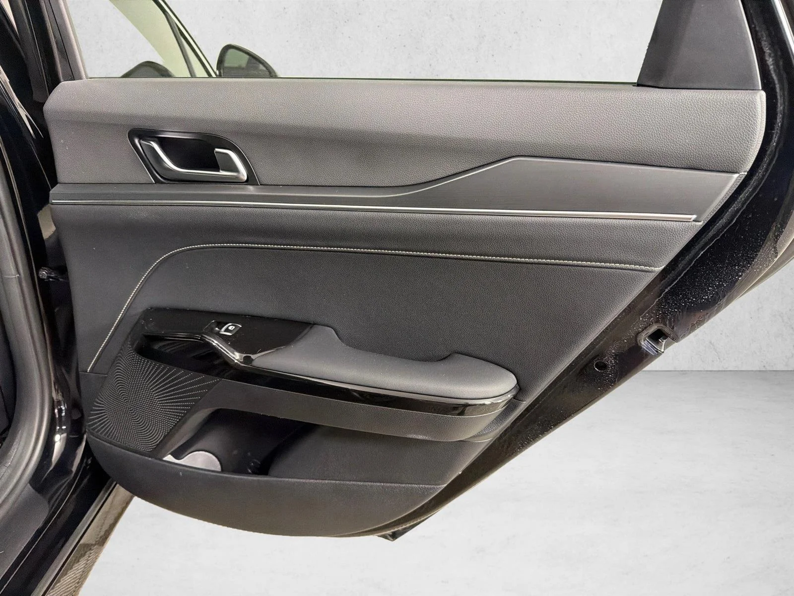 Used 2025 Silver Kia GT-Line image 17