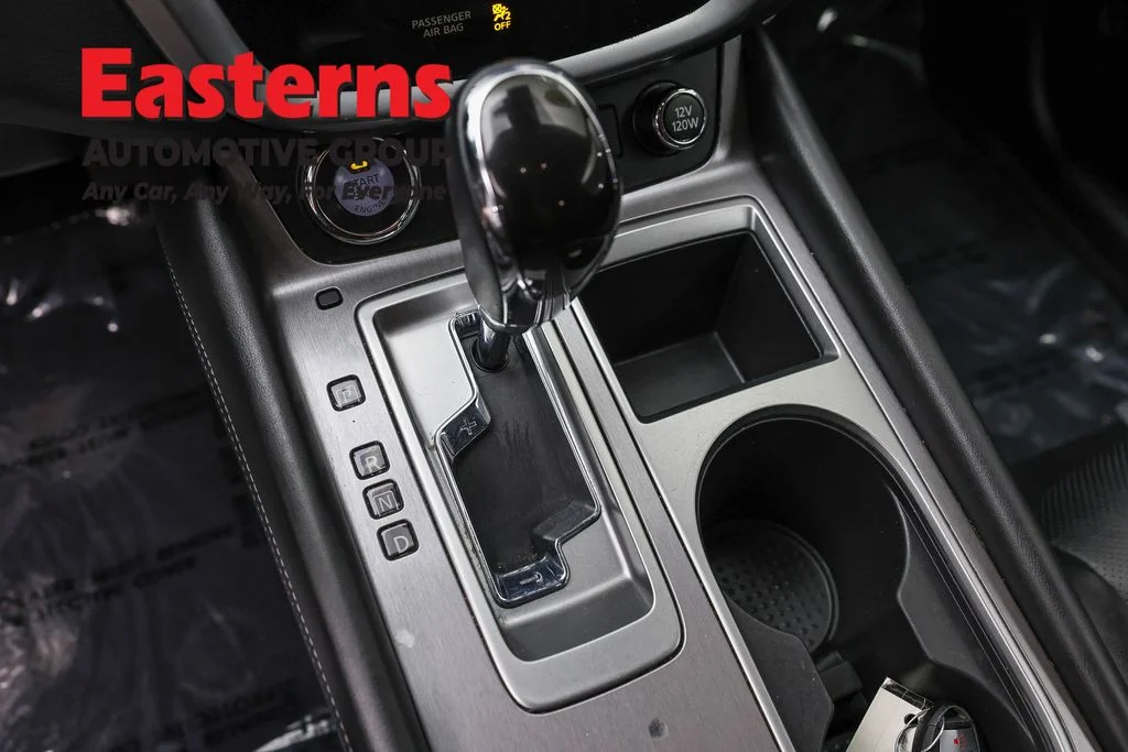 Used 2023 White Nissan SL image 13