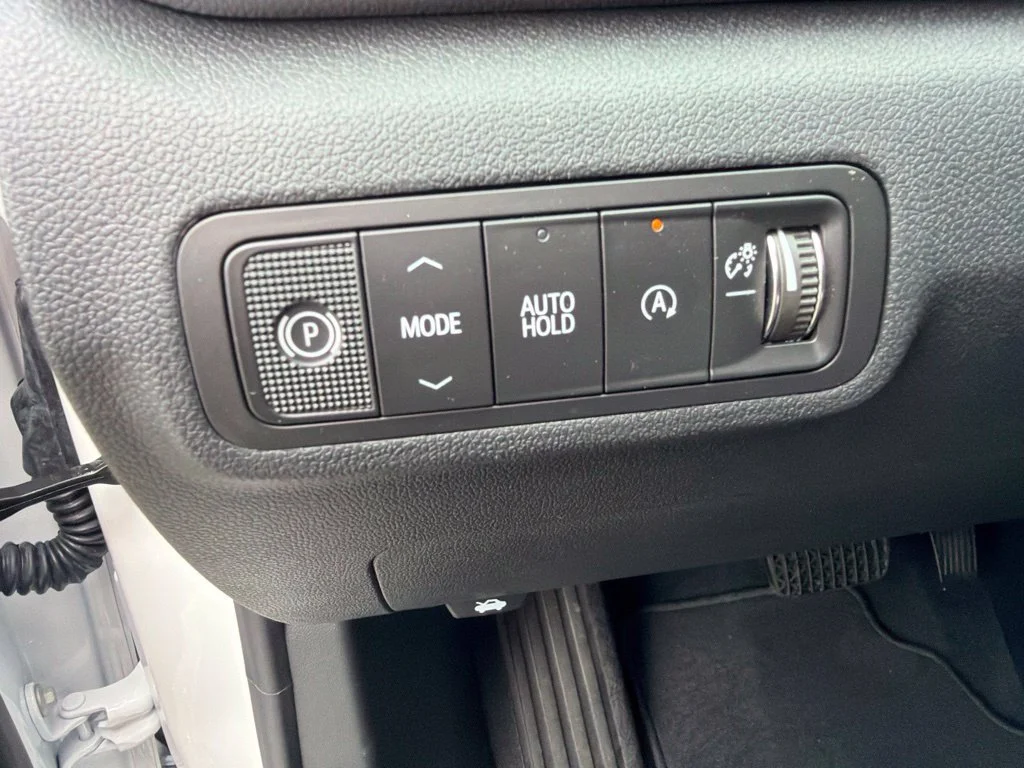 New 2027 Summit White GMC Elevation image 18