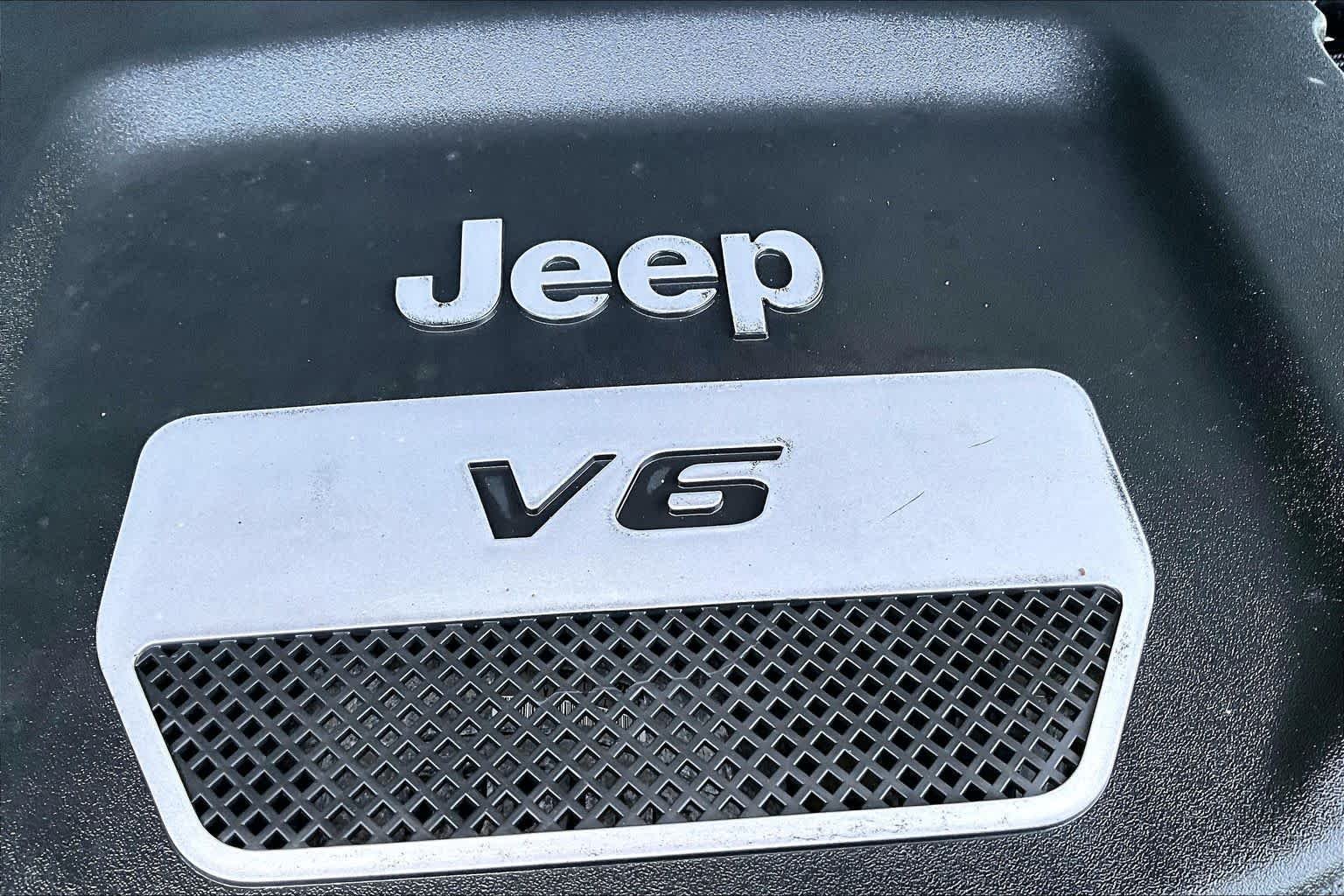 Used 2014 Black Clearcoat Jeep Dragon Edition image 32
