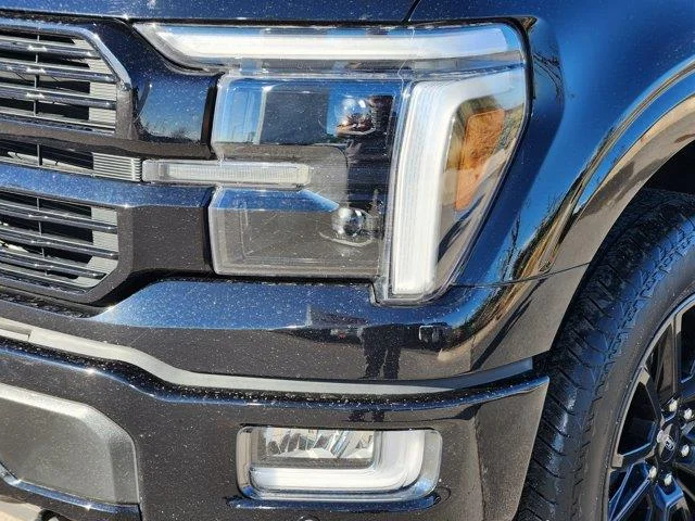 Used 2024 Agate Black MET Ford Platinum 4x4 SuperCrew Cab 5.5 ft. box 145 in. WB image 9