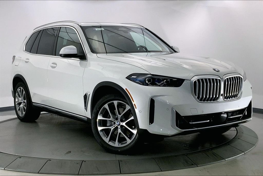 Used 2026 Mineral White Metallic BMW  image 11