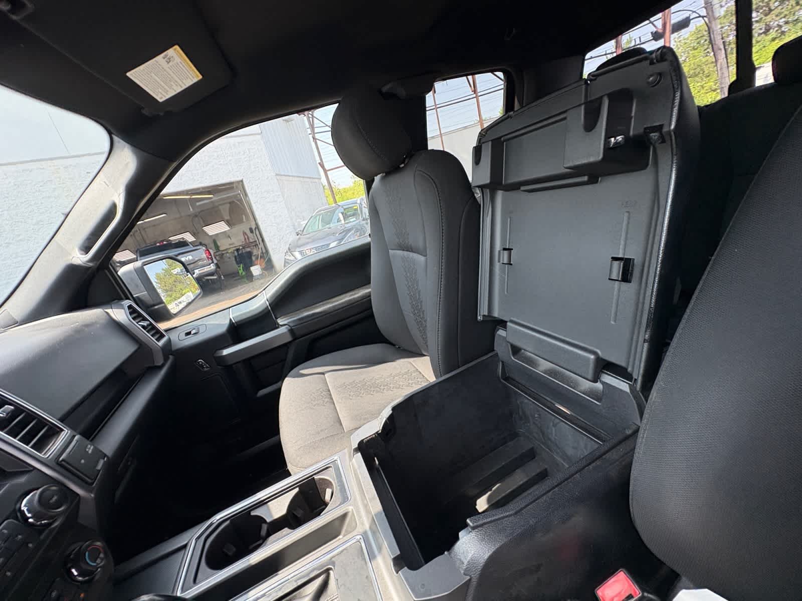 Used 2019 Agate Black Ford XLT image 31