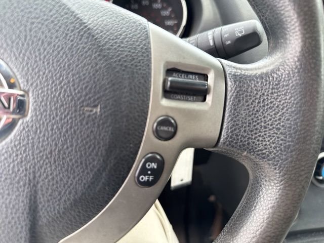 Used 2010 Silver Nissan S image 17